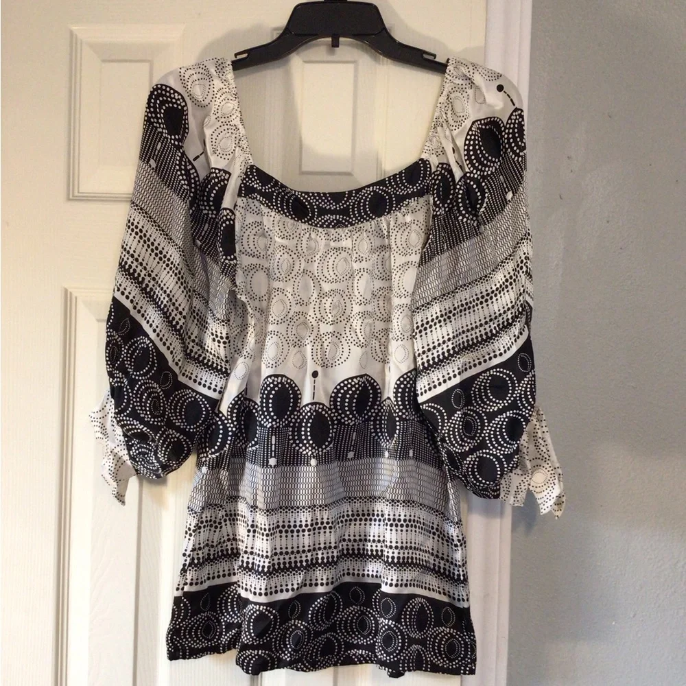 3/$10, 2/$12 Karen Kane black white silk blouse - Picture 5 of 6